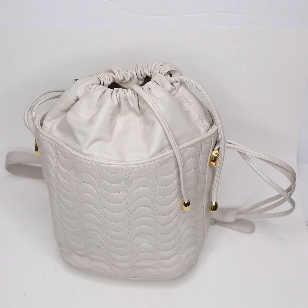 Vintage Valentino Orlandi Italy Cream Leather Bucket Shoulder Bag Quilted Body - Picture 14 of 15